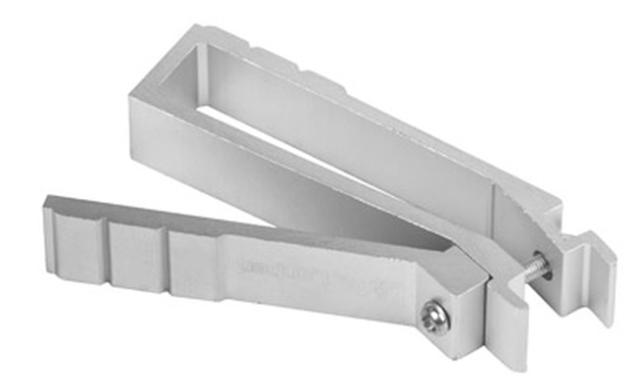 Инструмент Lanberg M6 cage nut insertion and removal tool