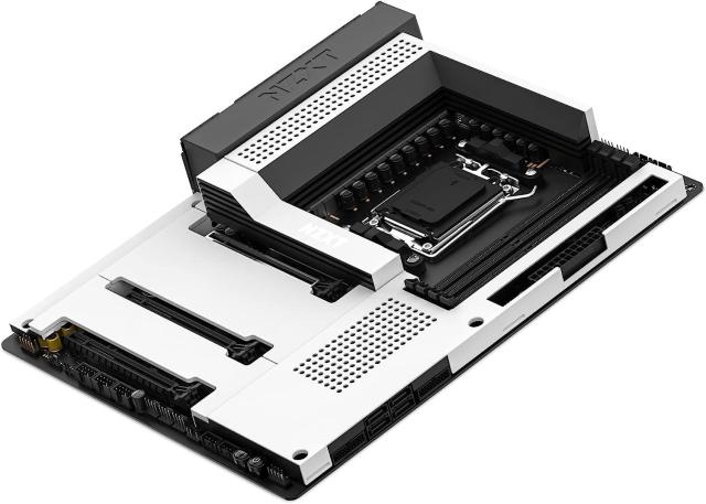 Дънна платка NZXT N7 B650E White  AM5, DDR5, PCIe 5.0 (HDMI), 3x M.2, 4x SATA 6Gb/s, 1x USB 3.2 Gen 2 Type-C, 2x USB 3.2 Gen 2, WiFi 6E, Bluetooth, ATX