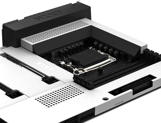 Дънна платка NZXT N7 Z790 White, Z790, LGA 1700, DDR5, PCI-E 5.0 (HDMI), 3x M.2, 4x SATA 6Gb/s, 1x USB 3.2 Gen 2x2 Type-C, WiFi 6E, Bluetooth, ATX
