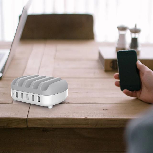 Зарядна станция за мобилни устройства Orico Charger Station 220V - 5 x USB 40W White - DUK-5P-EU-WH