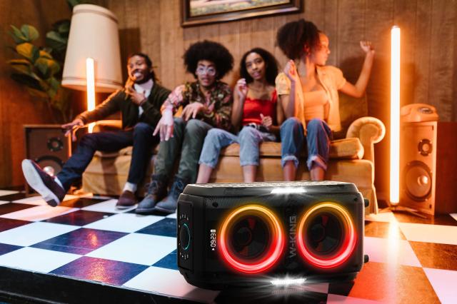 Парти колона W-King Bluetooth arty Speaker - T9 PRO - 120W, 2 x Wireless Microphones, Karaoke