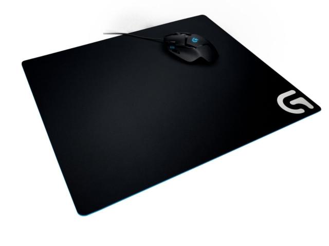 Подложка за мишка Logitech G640 Large Cloth Mouse Pad, 400 x 460 mm, Moderate Friction, Rubber Base, Low Profile 3 mm, Black