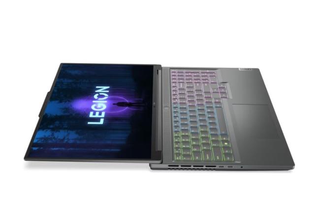 Лаптоп Lenovo Legion Slim 5 16IRH8, Intel Core i7-13700H 14C (2.4/5.0GHz, 24MB Cache), 16" (40.64cm) WQXGA IPS 165Hz Anti-Glare Display & GF RTX 4070 8GB, 32GB DDR5, 1TB SSD NVMe, 2x USB 3.2 Gen 2 Type-C, Free DOS