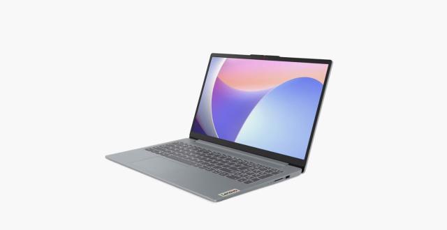 Лаптоп Lenovo IdeaPad Slim 3 15IRH8, Intel Core i7-13620H 10C (1.8/4.9GHz, 24MB Cache), 15.6" (39.62cm) Full HD TN Anti-Glare Display, Intel UHD Graphics, 16GB LPDDR5, 512GB SSD, Free DOS