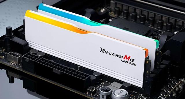 Памет G.SKILL Ripjaws M5 Neo RGB White 32GB (2x16GB) DDR5 6000 MHz, CL36, 1.25V 