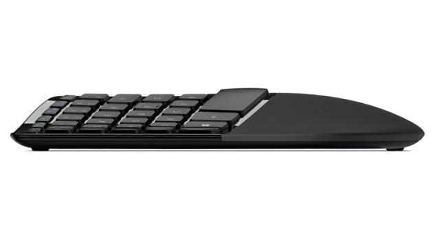 Комплект клавиатура и мишка Microsoft Sculpt Ergonomic Desktop Wireless, безжични, four-way скрол, черни