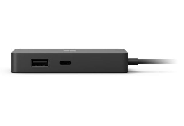 USB хъб Microsoft USB-C Travel Hub