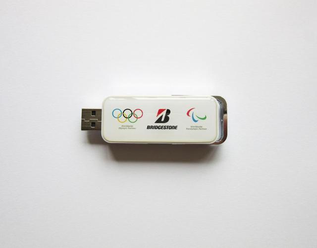 USB памет ESTILLO SD-34B, 32GB, Без лого, бяла