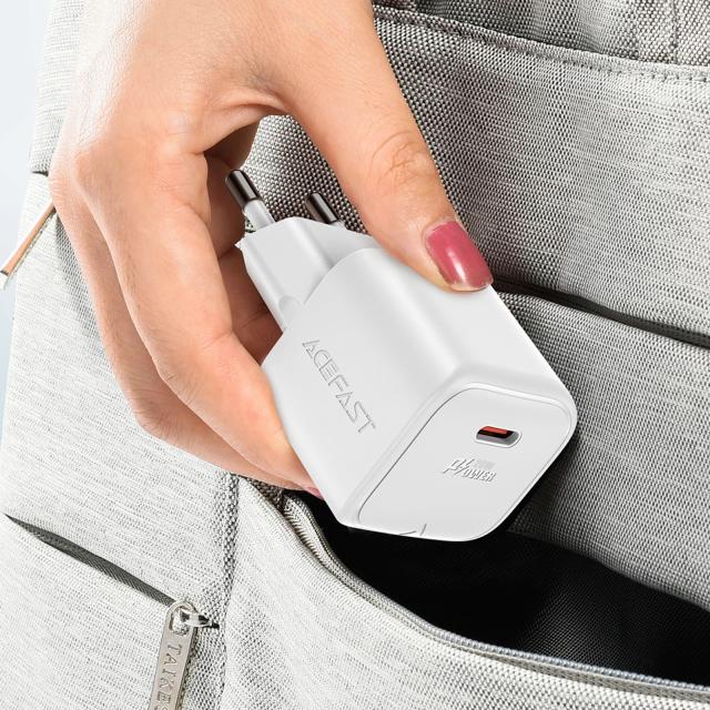 Acefast Универсално зарядно за стена Charger Wall GaN PD20W - A73 Mini with 1.2m cable - USB-C x 1, White