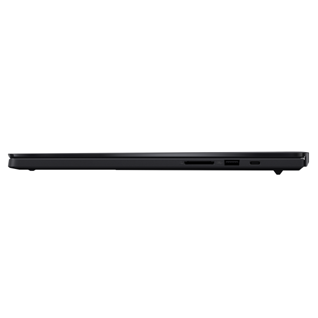 Лаптоп ASUS ProArt Studiobook P16 OLED, AMD Ryzen AI 9 HX 370 12C (2.0 / 5.1 GHz, 36MB cache), 16" (40.64 cm) UHD+, Touch Screen, NVIDIA GeForce RTX 5070 8GB GDDR7 DLSS 4, 64GB LPDDR5X, 2TB M.2 NVMe SSD, Windows 11 Pro