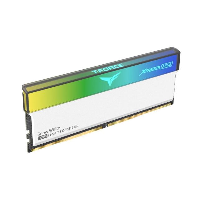 Памет Team Group T-Force XTREEM ARGB White 32GB (2x16GB) DDR5 6000MHz, CL30, 1.35 V 