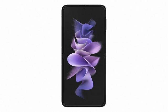 Мобилен телефон Samsung SM-F711 GALAXY Flip 3 5G 256 GB, Octa-Core (1x2.84 GHz, 3x2.42 GHz, 4x1.8 GHz), 8 GB RAM, 6.7" 1080x2640 120 Hz Dynamic AMOLED, HDR10+, 12.0 MP + 12.0 MP + 10.0 MP Selfie, 3300 mAh, Dual SIM, Black