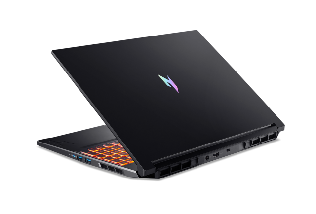 Лаптоп Acer Nitro V16 AI ANV16-61-R1PQ, AMD Ryzen AI 7 350 8C (2.0 / 5.0 GHz, 16MB Cache), 16"(40.64cm) WUXGA IPS Display, NVIDIA GF RTX5050 8GB, 32GB DDR5, 1TB M.2 NVMe SSD, Linux