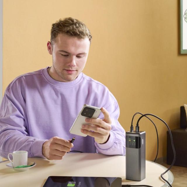 Външна батерия HAMA „High Power“, 24 000 mAh, 200 W, 2x USB-C, USB-A, бързо зареждане