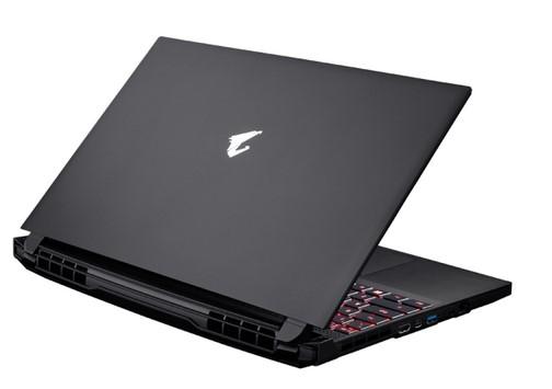 Лаптоп GIGABYTE AORUS 5 SE4 Intel Core i7-12700H, 15.6 IPS, FHD 144Hz, 16GB DDR4, 512GB SSD Gen4, nVIdia RTX 3070 8GB, Windows 11 Home