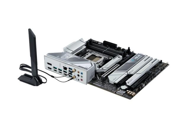 Дънна платка ASUS PRIME X670E-PRO WIFI AM5 (HDMI / DP), 4 x DIMM DDR5, 4 x M.2, 4 x SATA, AURA Sync, ATX
