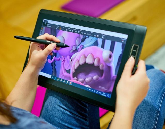 Таблет Wacom MobileStudio Pro 13 i7 512GB gen2