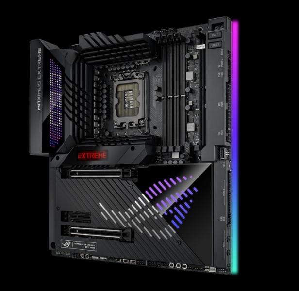 Дънна платка Asus ROG MAXIMUS Z790 EXTREME, Z790, LGA1700, 4xDIMM DDR5, PCI-E 5.0 (HDMI), 6x SATA 6Gb/s, 5x M.2, 3x USB Type-C, E-ATX