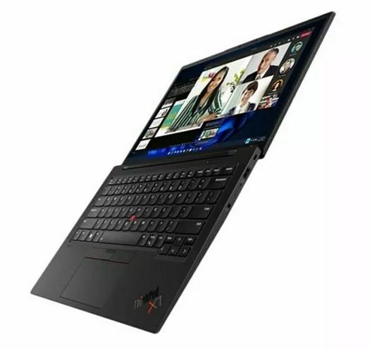 Лаптоп Lenovo ThinkPad X1 Carbon Gen 10, (10-ядрен) Alder Lake Intel Core i5-1235U 1.3/4.4 GHz, 14" (35.56 cm) WUXGA Low Power IPS Anti-glare Display, (HDMI), 16GB DDR5, 512GB SSD M.2, Wi-Fi 6E +, 2x Thunderbolt 4, Windows 11 Pro