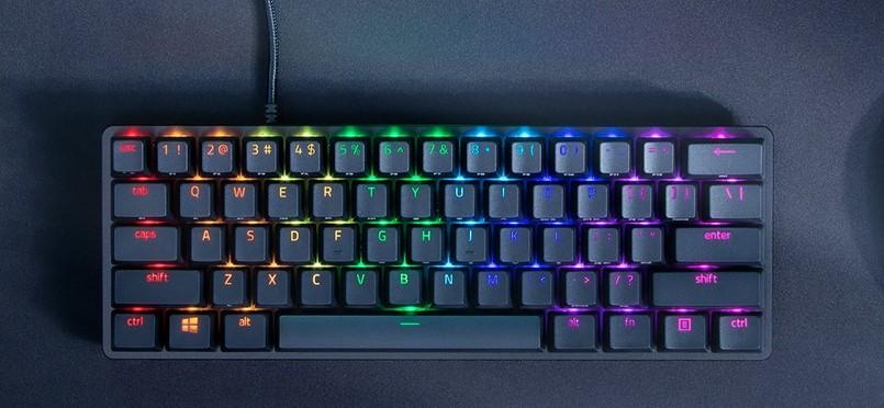 Клавиатура Razer Huntsman Mini, механична, clicky optical Purple Switch, RGB подсветка, черна, USB