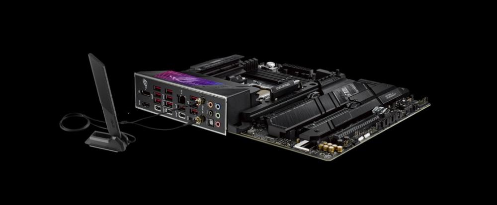 Дънна платка Asus ROG Strix X670E-E Gaming WIFI, X670E, AM5, DDR5, PCI-E 5.0 (HDMI, DP), 4x M.2, 4x SATA 6Gb/s, 1x USB 3.2 Gen2x2 Type-C, Wi-Fi 6E, Bluetooth 5.2, ATX