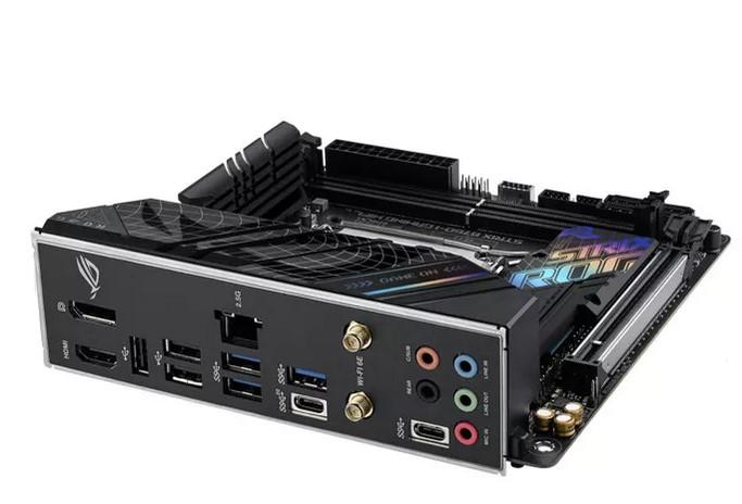 Дънна платка ASUS ROG STRIX B760-I GAMING WIFI, B760, LGA1700, DDR5, PCIe 5.0, 4x SATA 6Gb/s, 2x M.2, Wi-Fi 6E, Bluetooth v5.3, HDMI, DP,8 Mini-ITX