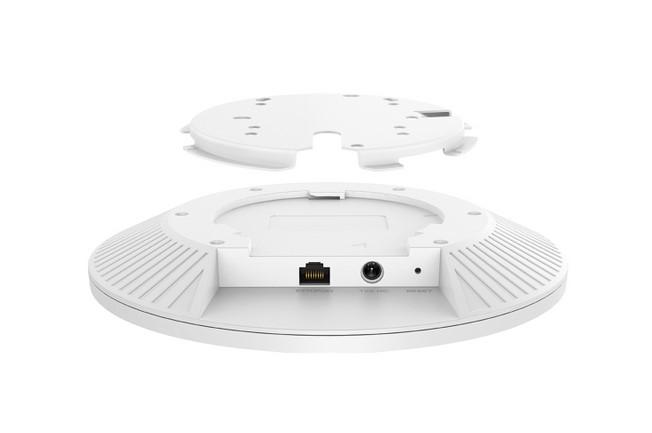 Точка за достъп TP-Link Omada EAP772 BE9300 Ceiling Mount Tri-Band Wi-Fi 7 Access Point, 2.4GHz (574Mpbs) / 5GHz (2880Mbps) / 6GHz (5760Mbps), 1x 100/1000/2500 RJ-45(PoE), 6 x вътрешни антени