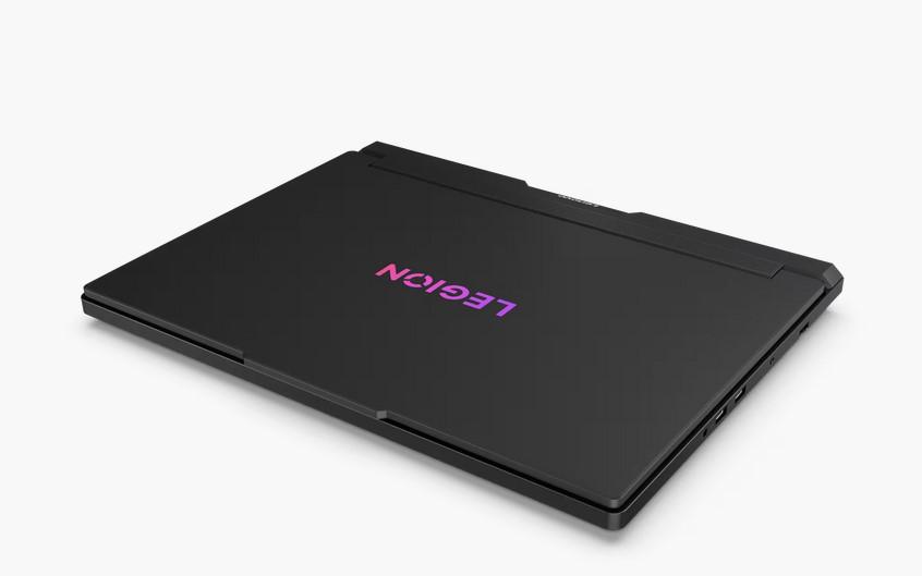 Лаптоп Lenovo Legion Pro 7 16IAX10H, Intel Core Ultra 9 275HX 24C (2.70 / 5.40 GHz, 36MB Cache)16" (40.64 см) WQXGA OLED, NVIDIA RTX 5080 16GB GDDR7 DLSS 4, 32 GB, 1 TB SSD, Free DOS