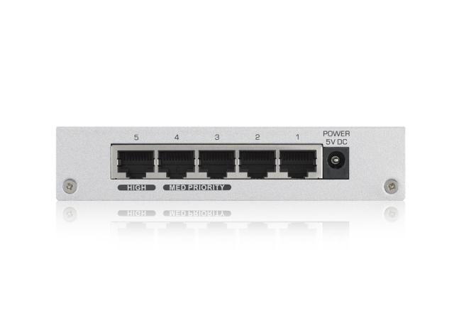 Комутатор ZyXEL GS-105B v3, 5-port 10/100/1000Mbps Gigabit Ethernet switch, desktop, metal housing