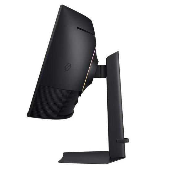 Монитор Samsung Odyssey G7 G75F, 40" (101.6 cm) WUHD VA Display, 180Hz, 1ms, 350 cd/m2, DisplayPort, HDMI, USB