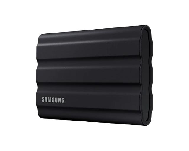 Външен диск Samsung Portable  SSD M.2 (NVMe) T7 Shield 1TB , USB 3.2 Gen2, Rugged, IP65, Read 1050 MB/s Write 1000 MB/s, Black, MU-PE1T0S/EU