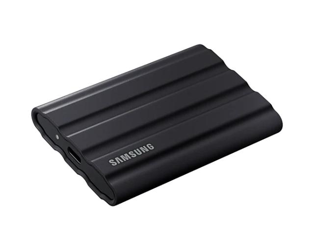 Външен диск Samsung Portable  SSD M.2 (NVMe) T7 Shield 1TB , USB 3.2 Gen2, Rugged, IP65, Read 1050 MB/s Write 1000 MB/s, Black, MU-PE1T0S/EU