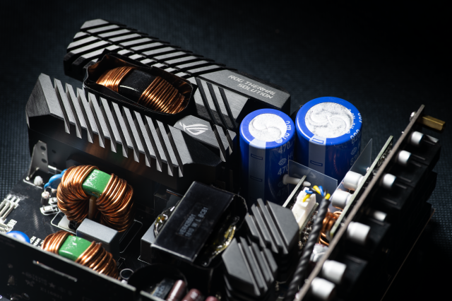 Захранващ блок ASUS ROG THOR 1200W 80+ Platinum, Fully Modular