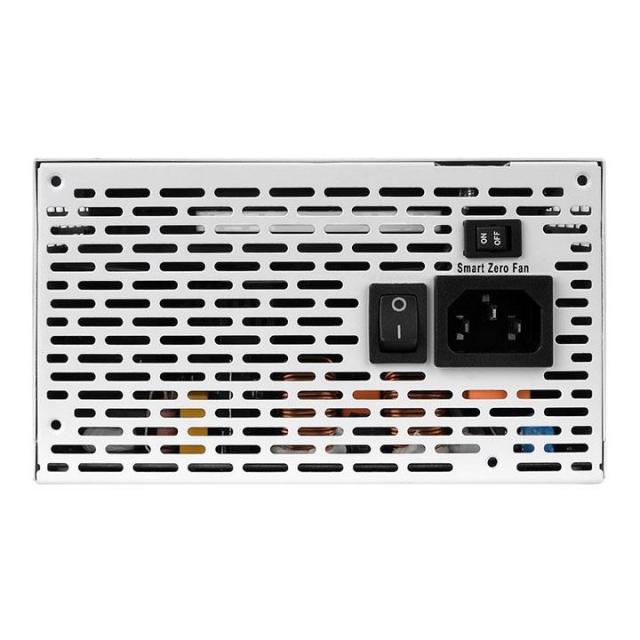 Захранващ блок Thermaltake Toughpower GF1 Snow 750W (230V) 80+ Gold, Fully Modular