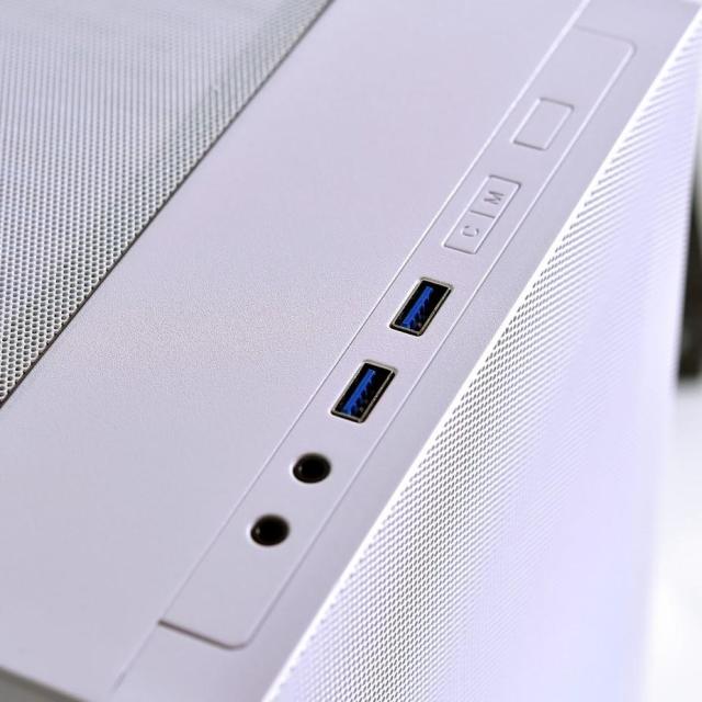 Кутия Lian Li LANCOOL 205 Mesh Mid-Tower, Tempered Glass, Бяло