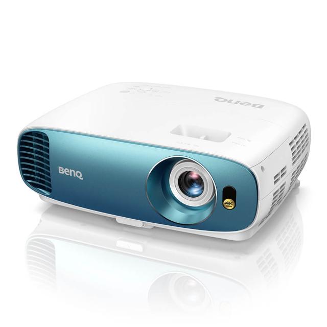 Мултимедиен проектор BenQ TK800M, Projector for Sports Fans, 4K HDR, DLP, 4K UHD (3840x2160), 10 000:1, 3000 ANSI Lumens, Zoom 1.1x, 96% Rec.709 Coverage, VGA, HDMI x2, USB Type A (1.5A), Audio In/Out, HDR10, Football & Sport Modes, Auto Keystone, 4.