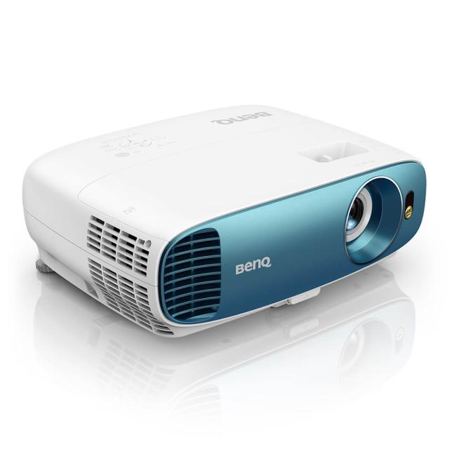 Мултимедиен проектор BenQ TK800M, Projector for Sports Fans, 4K HDR, DLP, 4K UHD (3840x2160), 10 000:1, 3000 ANSI Lumens, Zoom 1.1x, 96% Rec.709 Coverage, VGA, HDMI x2, USB Type A (1.5A), Audio In/Out, HDR10, Football & Sport Modes, Auto Keystone, 4.