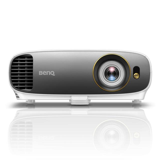 Мултимедиен проектор BenQ W1720, Cine Home, 4K 3840x2160, HDR, 2000 ANSI lumens, 10000:1,  Zoom 1.1x, 100% Rec.709, RGBRGB, Cinematic Color, 2xHDMI, USB Type A 1.5A, RS232, 12V Trigger, Audio In, Audio Out, 4.2 kg, White