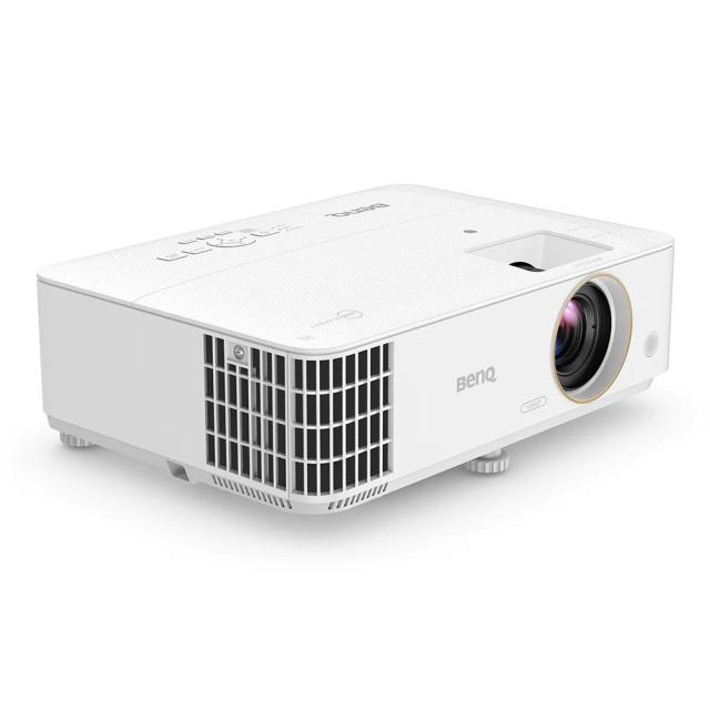 Мултимедиен проектор BenQ TH685, Gaming Projector, 1080p (1920x1080), 3500 ANSI lumens, 10000:1, Zoom 1.3x, Low input lag 8.3ms@120Hz, Game Mode, 95% Rec. 709, VGA, 2xHDMI, USB Type A 1.5A, Audio In/Out, VGA out, RS232, 2.8 kg