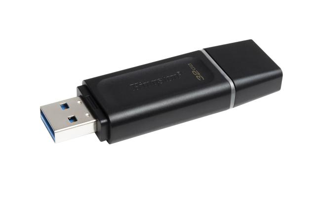 USB памет KINGSTON DataTraveler Exodia, 32GB, USB 3.2 Gen 1, Черна