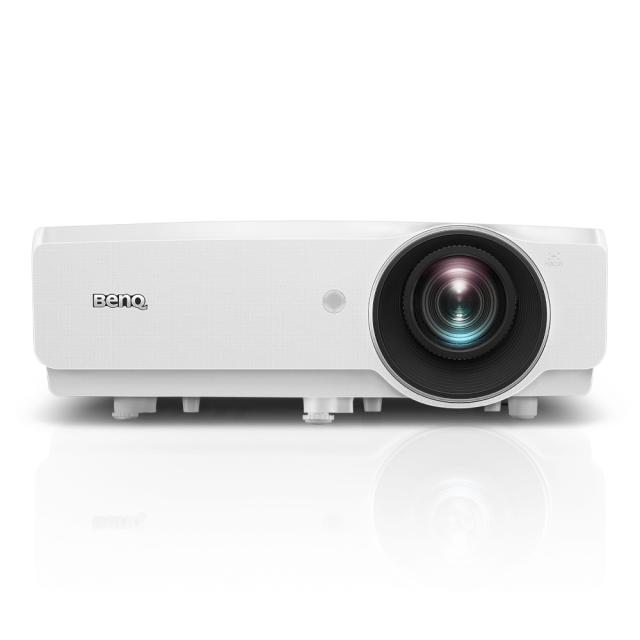 Мултимедиен проектор BenQ SH753+, DLP, 1080p,13000:1,5000 ANSI Lumens, TRatio 1.39-2.09 Zoom Ratio 1.5, 1xVGA,2xHDMI,MHLx1(share HDMI); USB-A(USB Power 5V/1.5A); DC 12V trigger(3.5mm Jack);3D via HDMI; Audio in&out, Audio L/R, RJ45, 2D Keystone, Corn