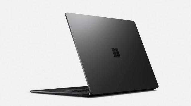 Лаптоп Microsoft Surface Laptop 5, Intel Core i7-1255U, 15" (2496 x 1664) PixelSense Display, Intel Iris Xe Graphics, 16GB RAM, 512GB SSD, Windows 11 Home, Black