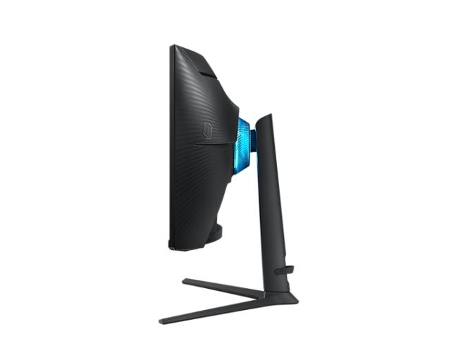 Монитор Samsung 32BG750 32" Odyssey G7 Smart, Curved 1000R, VA, 165 Hz, 1 ms GTG, 3840x2160, 350 cd/m2, 1 000 000:1 Contrast, HDR 2000, Eye Saver, Flicker Free, AMD FreeSync Premium Pro, DP 1.4, 2xHDMI 2.1, 2xUSB 3.0, Headphone Jack