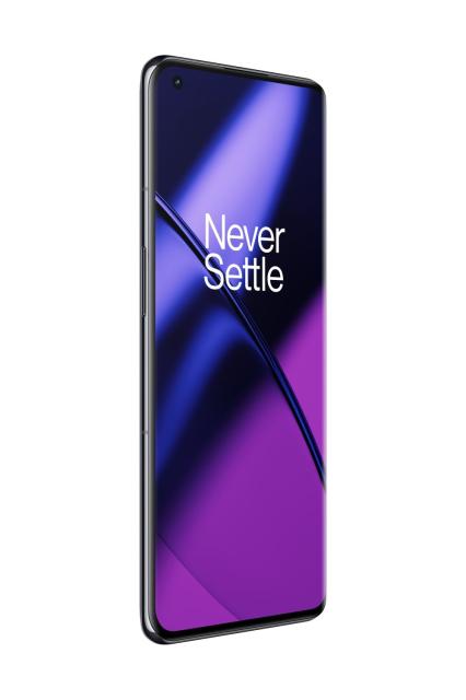Мобилен телефон OnePlus 11 5G CPH2449 16GB RAM, 256GB, 8 Core Snapdragon 8 Gen 2, 6,70" 120Hz AMOLED 3216x1440 LTPO,  IMX890 50MP + IMX581 48MP Ultrawide +  IMX709 32MP Telephoto, OIS, 16MP Front Selfie, 5000mAh, Dual SIM, Android 13, Titan Black