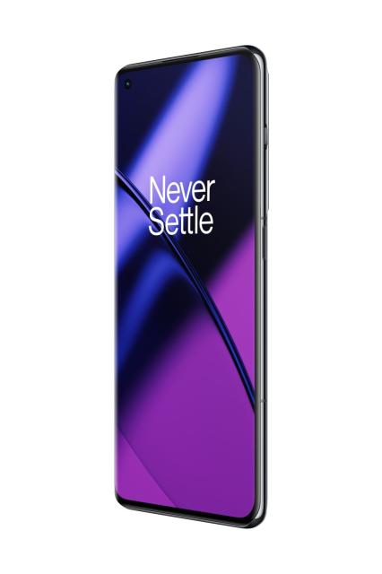Мобилен телефон OnePlus 11 5G CPH2449 16GB RAM, 256GB, 8 Core Snapdragon 8 Gen 2, 6,70" 120Hz AMOLED 3216x1440 LTPO,  IMX890 50MP + IMX581 48MP Ultrawide +  IMX709 32MP Telephoto, OIS, 16MP Front Selfie, 5000mAh, Dual SIM, Android 13, Titan Black