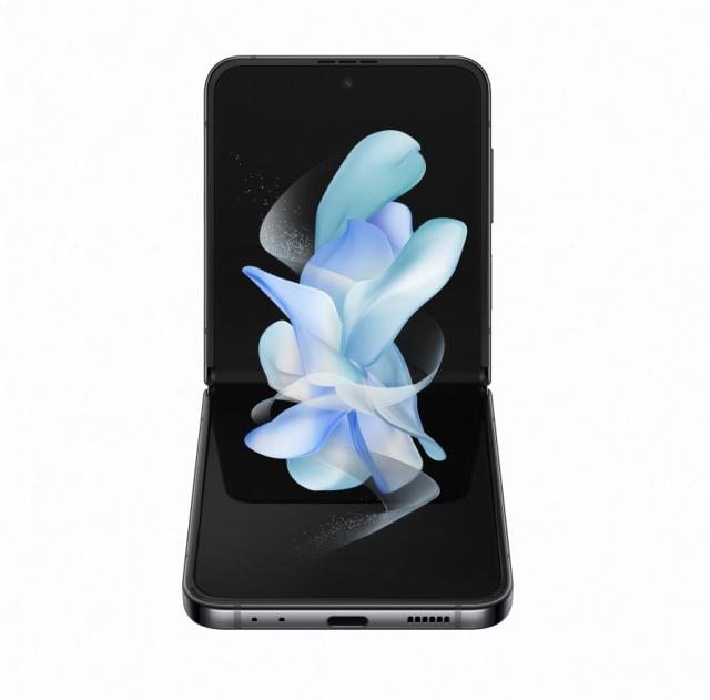Мобилен телефон Samsung SM-F721 GALAXY Flip 4 5G 512 GB, Octa-Core (1x3.19 GHz, 3x2.75 GHz, 4x1.8 GHz), 8 GB RAM, 6.7" 1080x2640 120 Hz Dynamic AMOLED, HDR10+, 12.0 MP + 12.0 MP + 10.0 MP Selfie, 3700 mAh, Dual SIM, Graphite