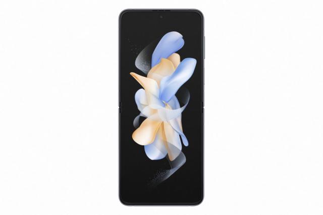 Мобилен телефон Samsung SM-F721 GALAXY Flip 4 5G 512 GB, Octa-Core (1x3.19 GHz, 3x2.75 GHz, 4x1.8 GHz), 8 GB RAM, 6.7" 1080x2640 120 Hz Dynamic AMOLED, HDR10+, 12.0 MP + 12.0 MP + 10.0 MP Selfie, 3700 mAh, Dual SIM, Blue