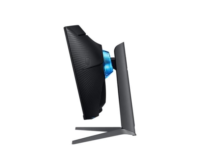 Монитор Samsung C32G75TQ, 31.5" Odyssey, Curved VA QLED, 240Hz, 1 ms GTG, 2560x1440, 350 cd/m2, 2500:1 Contrast, HDR 600, FreeSync Premium Pro, Eye Saver Mode, Flicker Free, Game Mode, 2xDisplay Port 1.4, HDMI 2.0, 2xUSB 3.0, Headphone Jack, 178°/178