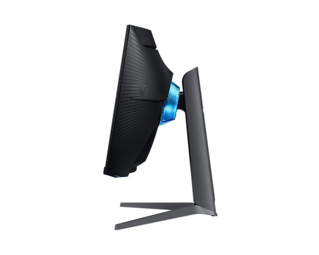 Монитор Samsung C32G75TQ, 31.5" Odyssey, Curved VA QLED, 240Hz, 1 ms GTG, 2560x1440, 350 cd/m2, 2500:1 Contrast, HDR 600, FreeSync Premium Pro, Eye Saver Mode, Flicker Free, Game Mode, 2xDisplay Port 1.4, HDMI 2.0, 2xUSB 3.0, Headphone Jack, 178°/178