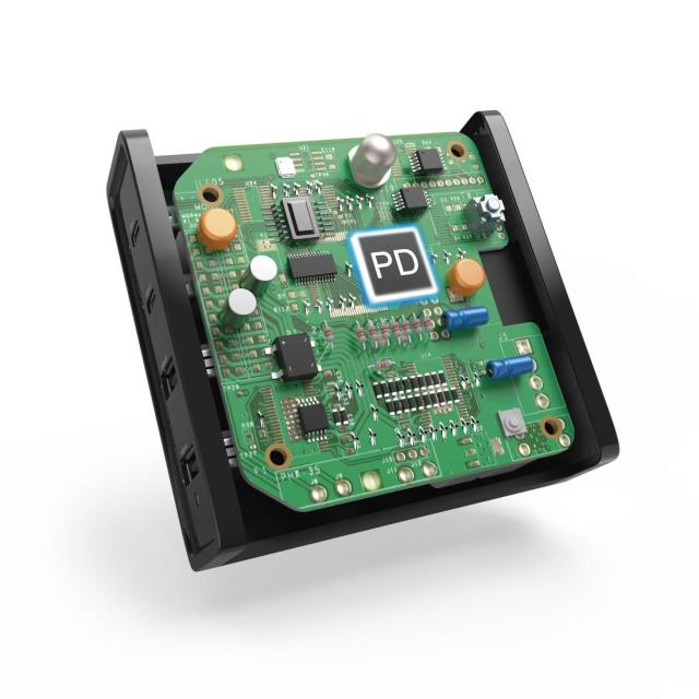 Зарядно 220V HAMA Universal, USB-C, 5-20V/65W, Power Delivery (PD), Черен